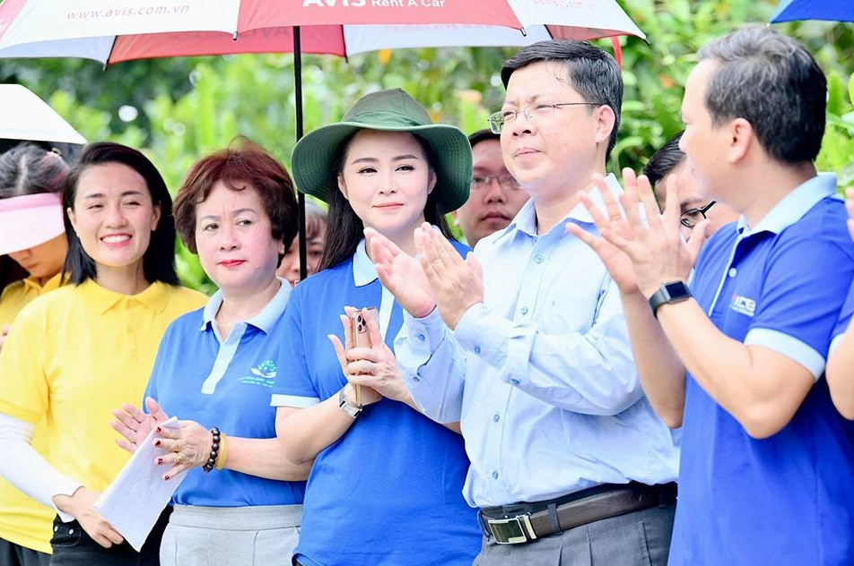 XÂY CẦU TẠI TIỀN GIANG