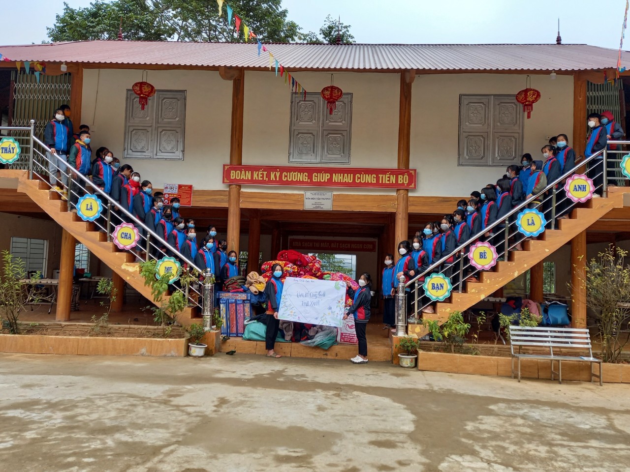 MÙA ĐÔNG ẤM TRÊN VÙNG CAO HOÀNG SU PHÌ