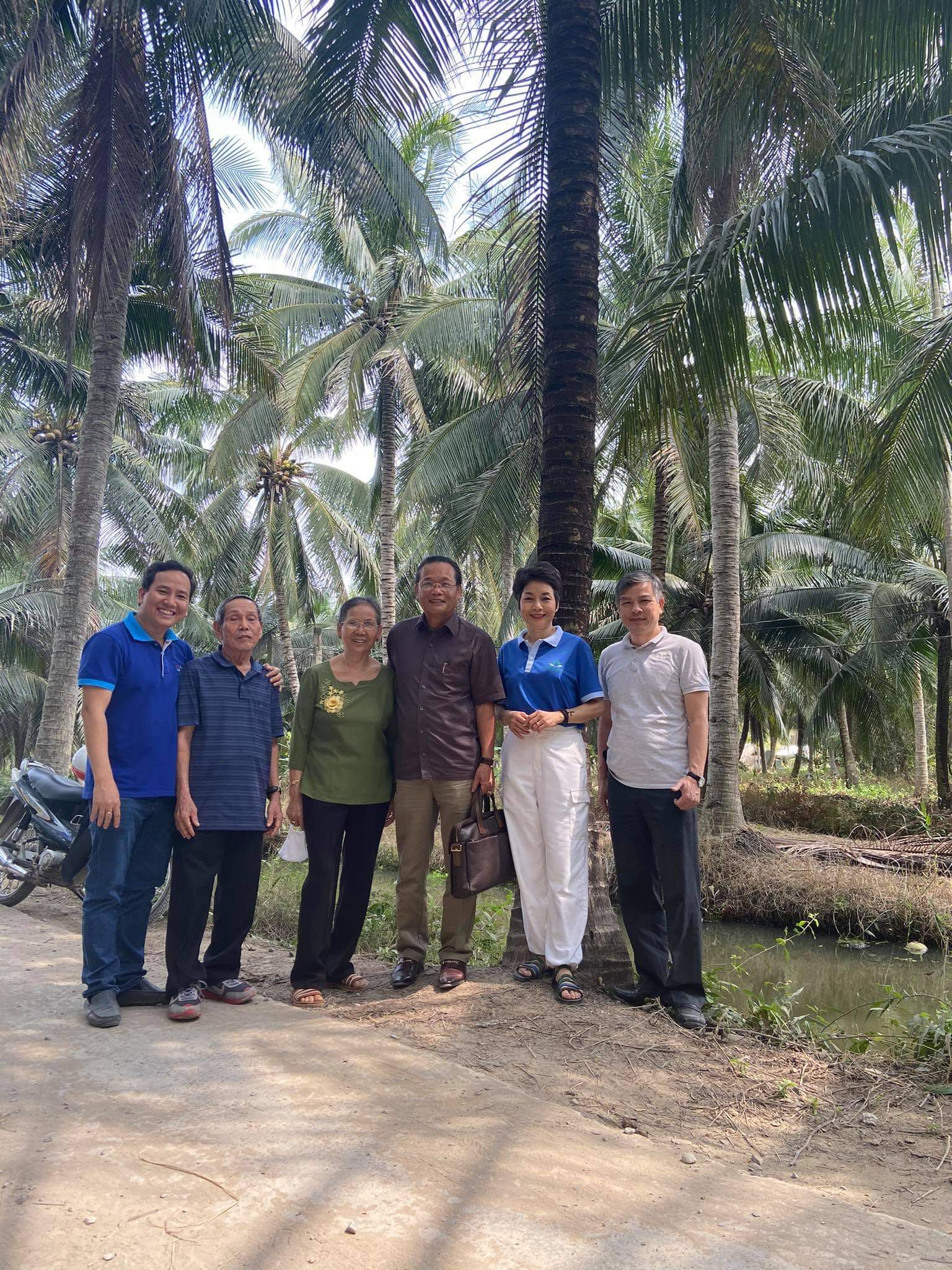 Xây cầu dân sinh tại Bến Tre