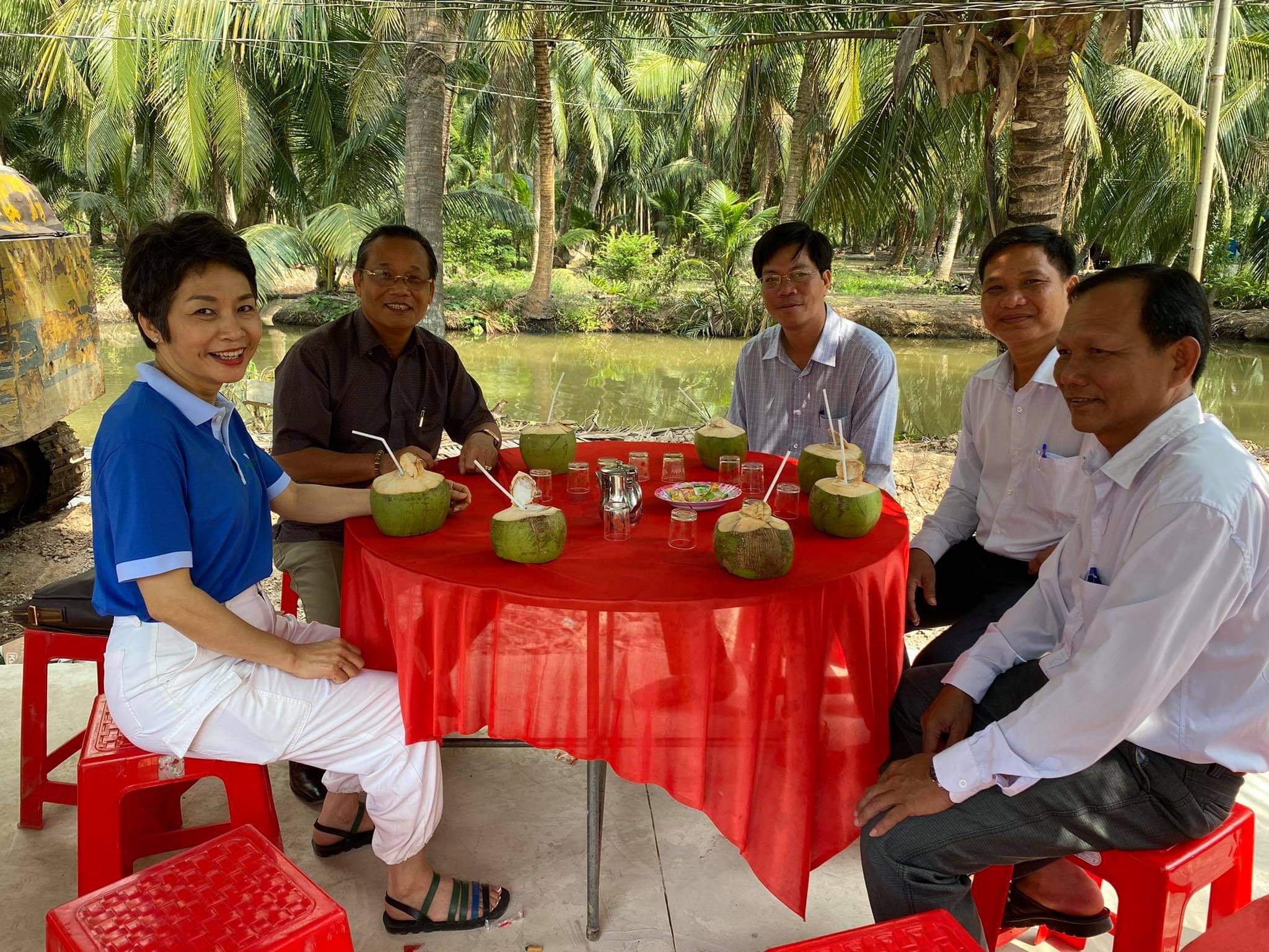 Xây cầu dân sinh tại Bến Tre