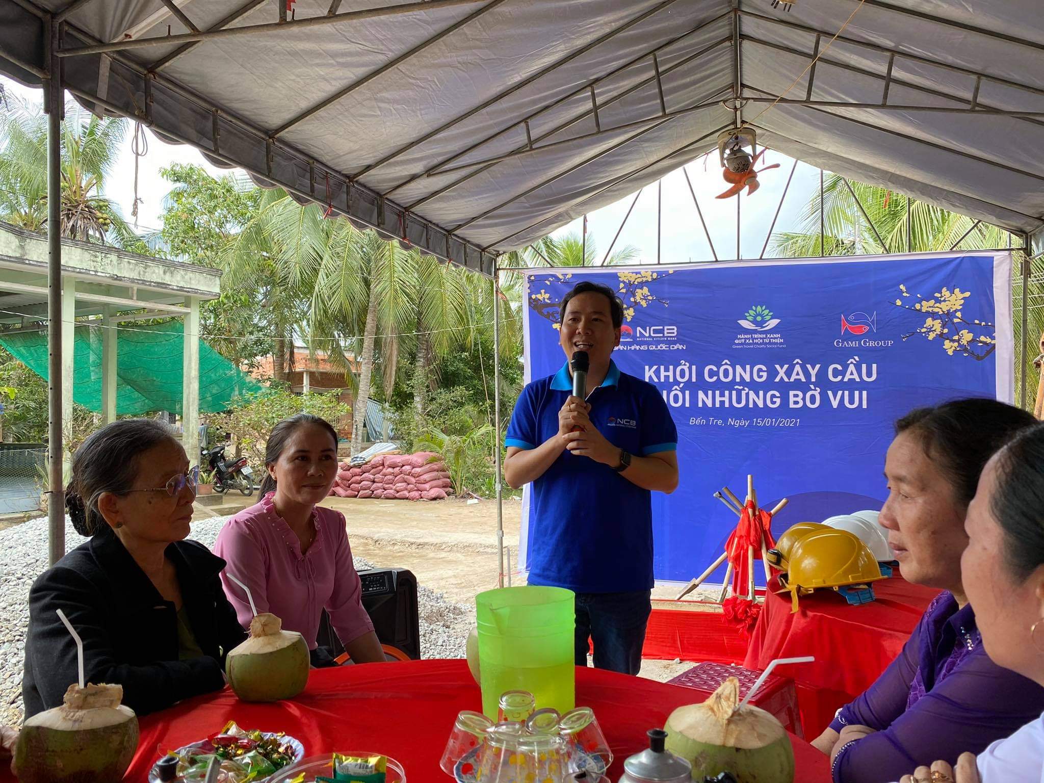 Xây cầu dân sinh tại Bến Tre