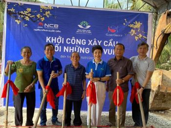 Xây cầu dân sinh tại Bến Tre